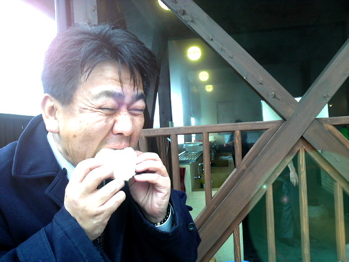 うまーーーい!! うまーーーーい!!